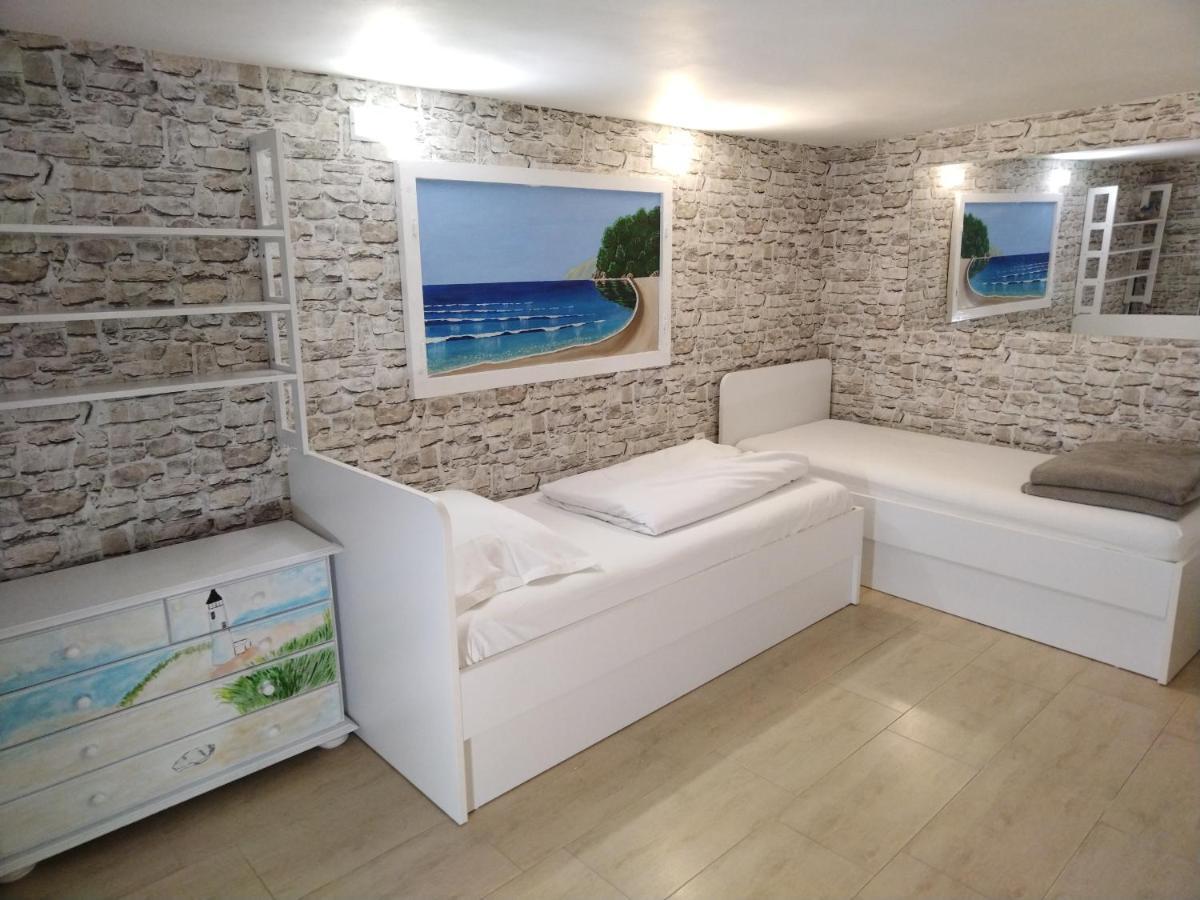 Sumic Harbour View Apartma Makarska